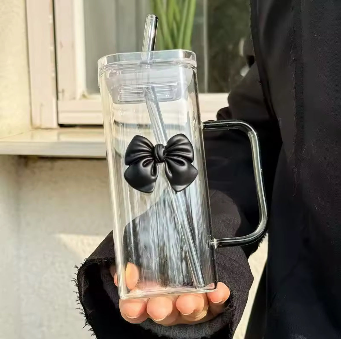 BowKnot Glass Tumbler With Lid And Straw